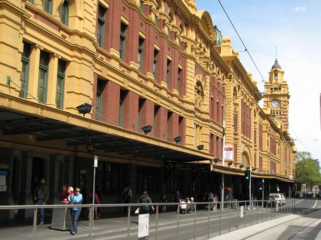 IMG_6008 Side view of Flinders Street Station