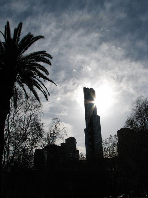 IMG_6111 Sunlight behind the Eureka Tower