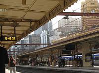 IMG_7325 Waiting for the train at Flinders Street Station
