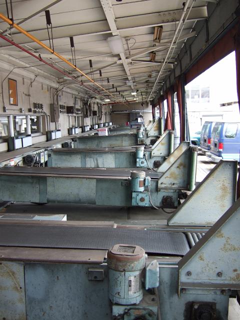 DSCF1095 Newspaper conveyor belts at nearby Seattle Times