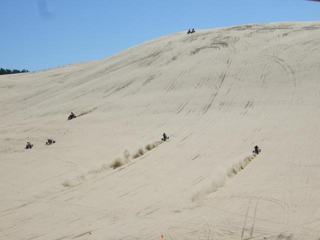 DSCF7256 ATVs going on the dunes at high speed
