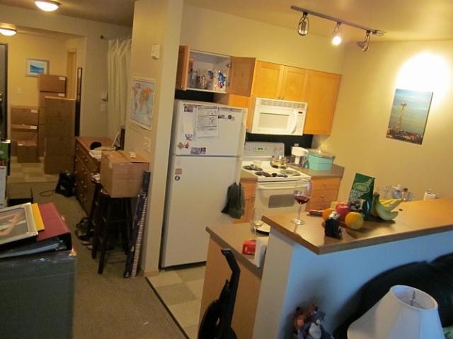 IMG_0122 Lots of stuff everywhere