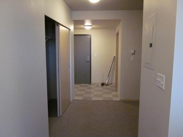 IMG_0287 Empty hallway