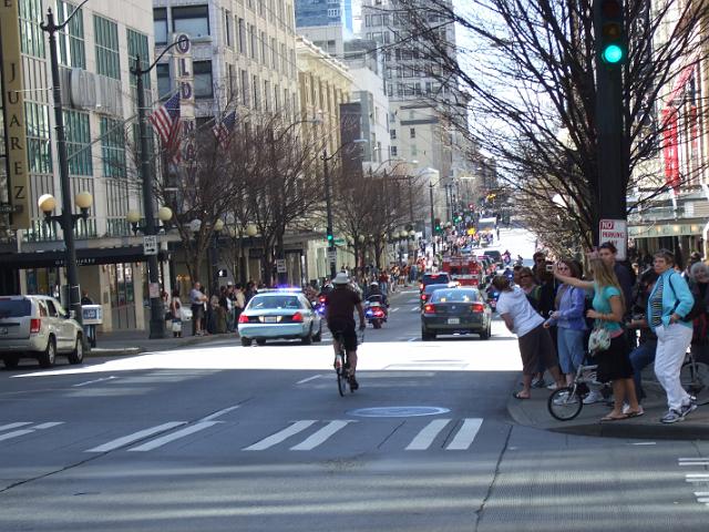 DSCF0646 Convoy of vehicles for the Dalai Lama