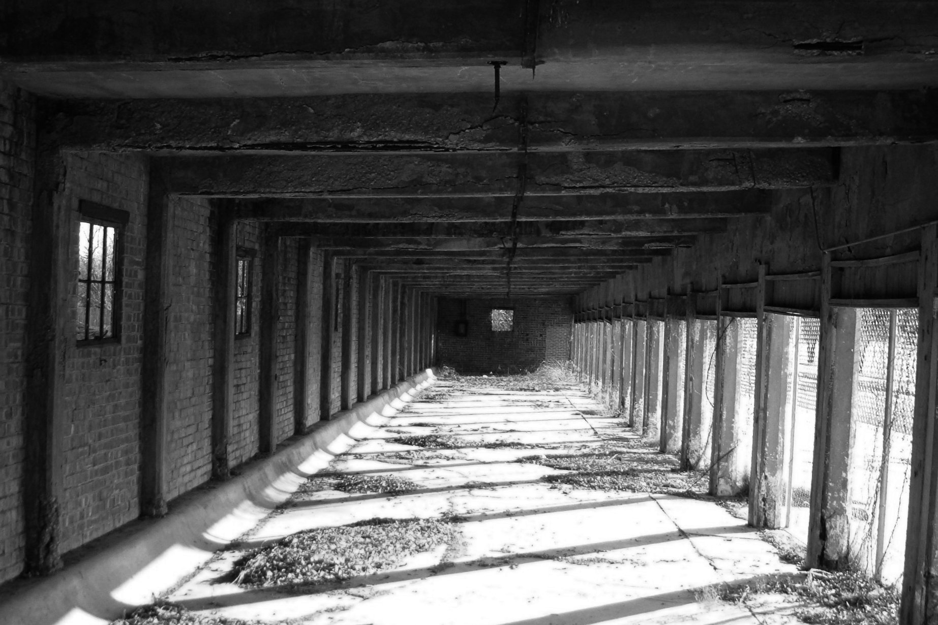 Run Down Structures Troy's Photos: Run-down structures - 11068 Stockyards - building